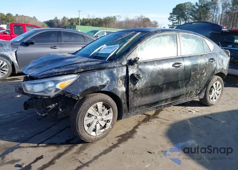 2020 Kia Rio S z USA, uszkodzony, nr VIN 3KPA24AD0LE329171